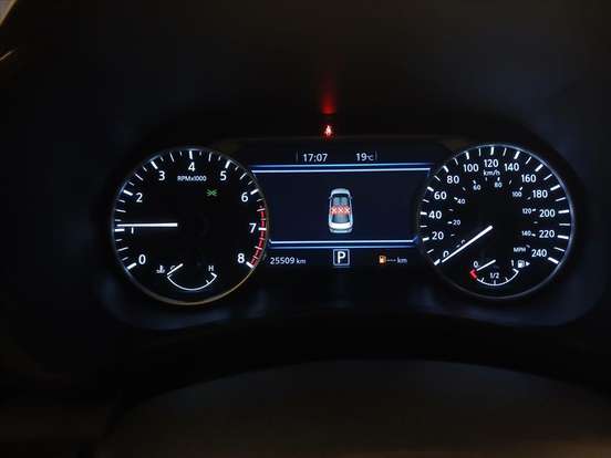 NISSAN-SENTRA-2024