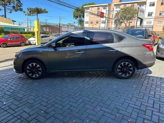 NISSAN-SENTRA-2018