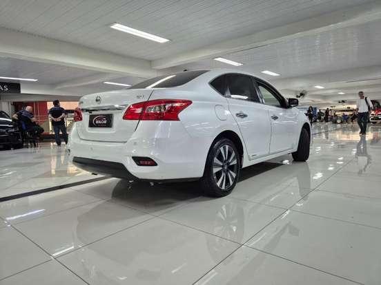NISSAN-SENTRA-2.0 SV 16V FLEXSTART 4P AUTOMÁTICO NISSAN-SENTRA-2018