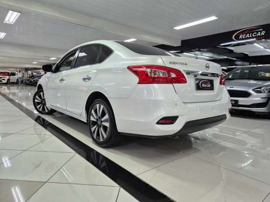 NISSAN-SENTRA-2.0 SV 16V FLEXSTART 4P AUTOMÁTICO NISSAN-SENTRA-2018