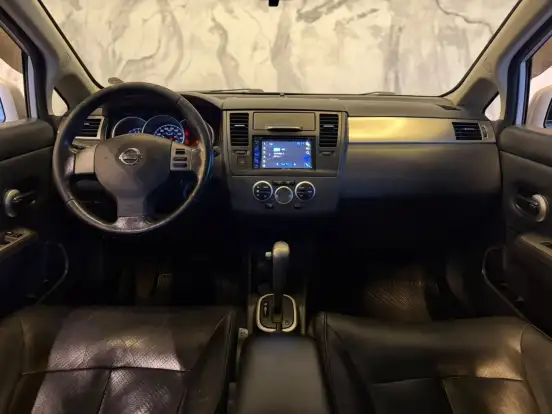 NISSAN-TIIDA-2012