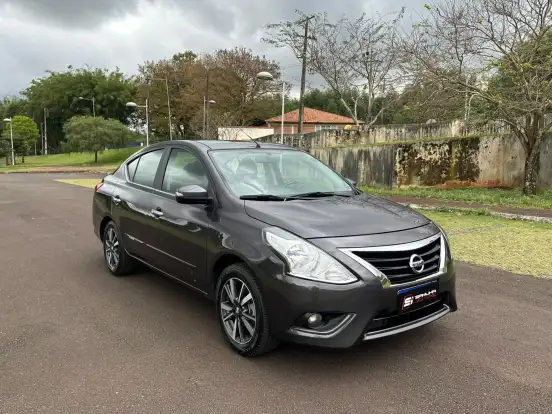 NISSAN-VERSA-2018