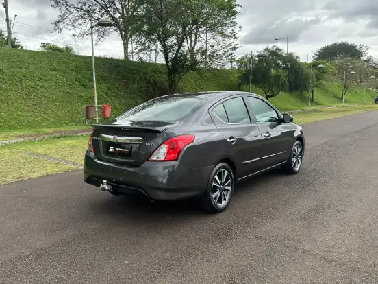 NISSAN-VERSA-2018