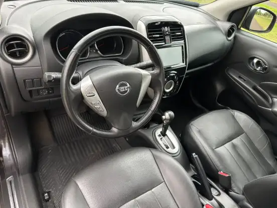NISSAN-VERSA-2018