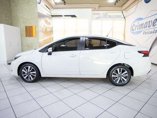 NISSAN-VERSA-2024