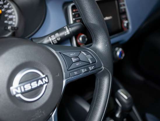 NISSAN-VERSA-2024