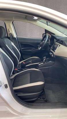 NISSAN-VERSA-2020