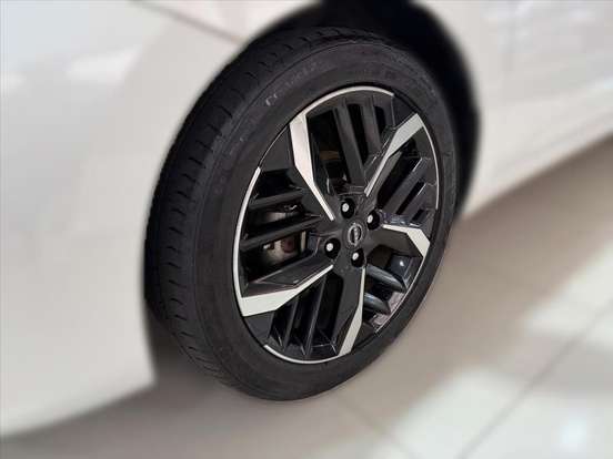 NISSAN-VERSA-2024