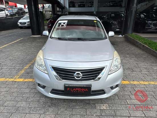 NISSAN-VERSA-2013