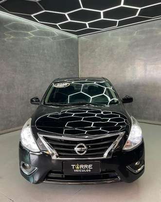 NISSAN-VERSA-2018