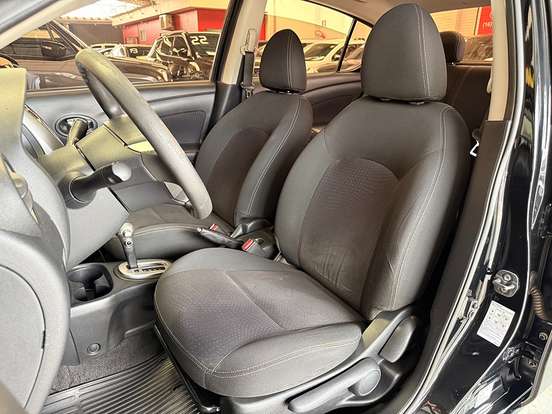 NISSAN-VERSA-2018