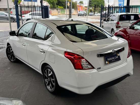 NISSAN-VERSA-1.6 16V FLEXSTART UNIQUE 4P MANUAL NISSAN-VERSA-2015