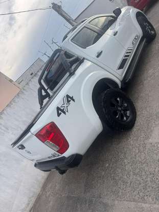 NISSAN-FRONTIER-2021