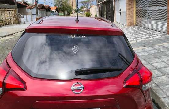 NISSAN-KICKS-2020
