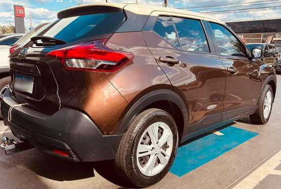 NISSAN-KICKS-2020