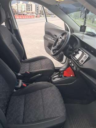 NISSAN-KICKS-2023