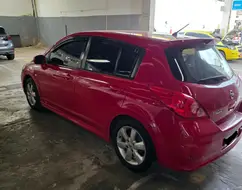 NISSAN TIIDA 1.8 SL 16V FLEX 4P AUTOMÁTICO NISSAN TIIDA 1.8 SL 16V FLEX 4P AUTOMÁTICO