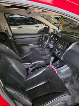 NISSAN-TIIDA-2011