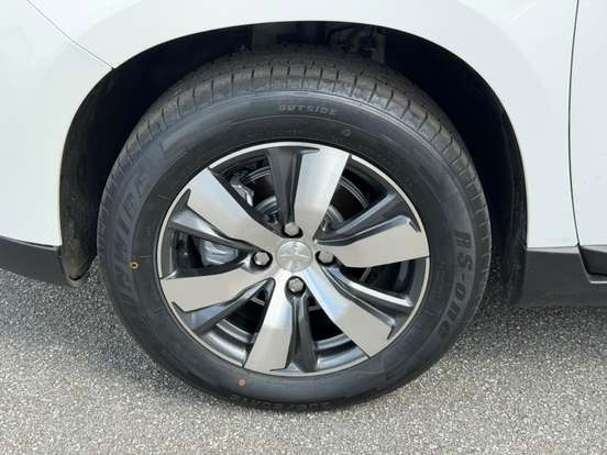 PEUGEOT-2008-2015