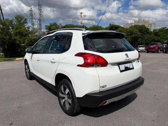 PEUGEOT-2008-2015