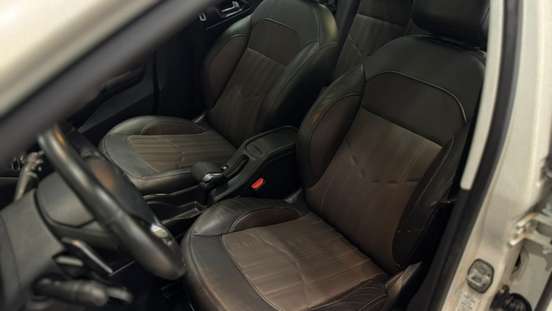 PEUGEOT-2008-2016
