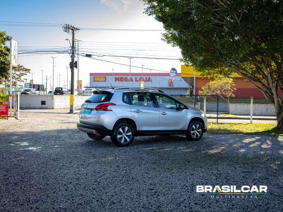 PEUGEOT-2008-2016