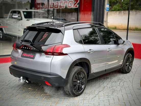 PEUGEOT-2008-2022