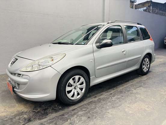PEUGEOT-207-2011