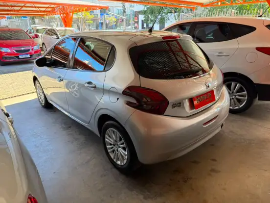 PEUGEOT-208-1.6 ACTIVE PACK 16V FLEX 4P AUTOMÁTICO PEUGEOT-208-2019