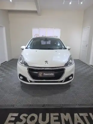 PEUGEOT-208-2018