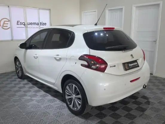 PEUGEOT-208-1.6 GRIFFE 16V FLEX 4P AUTOMÁTICO PEUGEOT-208-2018