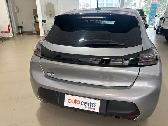 PEUGEOT-208-2025