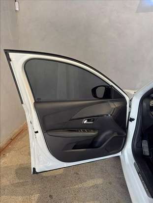 PEUGEOT-208-2024