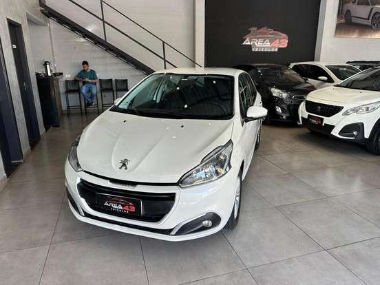 PEUGEOT-208-2016