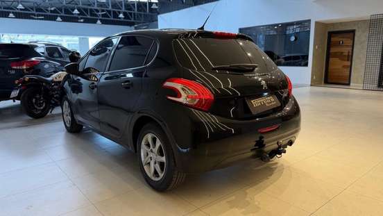 PEUGEOT-208-2014