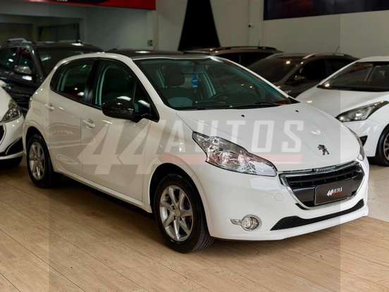 PEUGEOT-208-2015