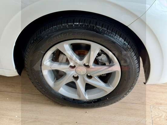 PEUGEOT-208-1.5 ALLURE 8V FLEX 4P MANUAL PEUGEOT-208-2015