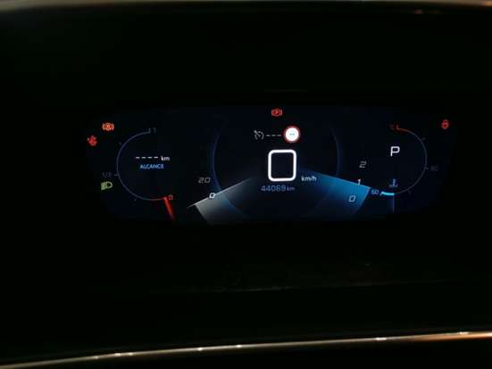 PEUGEOT-208-2022