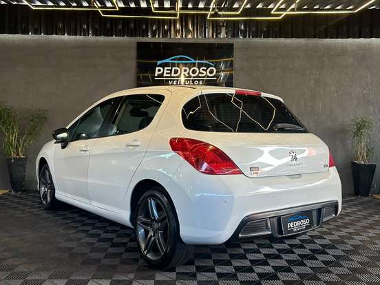 PEUGEOT-308-1.6 GRIFFE THP 16V GASOLINA 4P AUTOMÁTICO PEUGEOT-308-2015