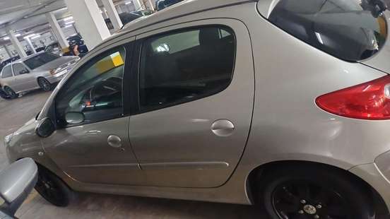 PEUGEOT-207-2010