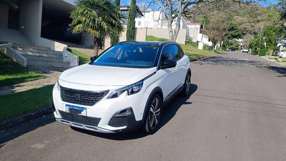 PEUGEOT 3008 1.6 GRIFFE PACK THP 16V GASOLINA 4P AUTOMÁTICO