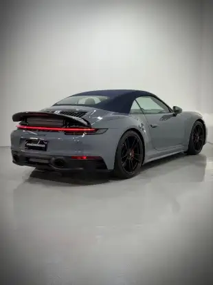 PORSCHE-911-2024