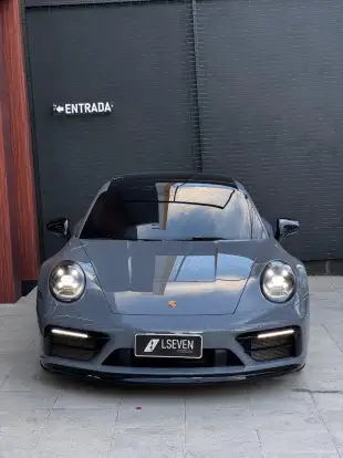 PORSCHE-911-2024