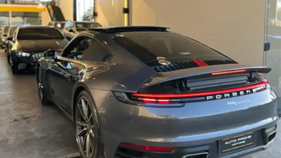 PORSCHE-911-2021