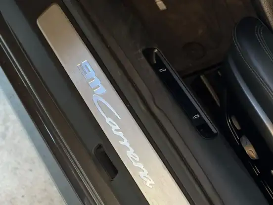PORSCHE-911-2021