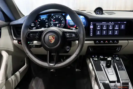 PORSCHE-911-2020