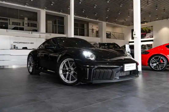 PORSCHE-911-2025