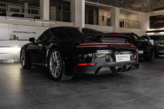 PORSCHE-911-2025
