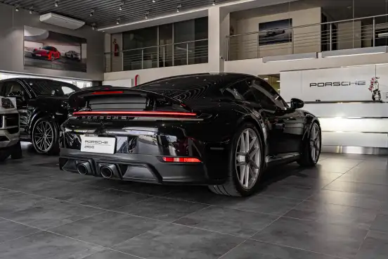 PORSCHE-911-2025
