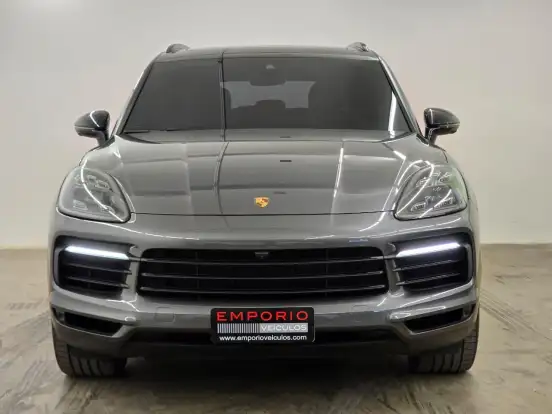 PORSCHE-CAYENNE-2020